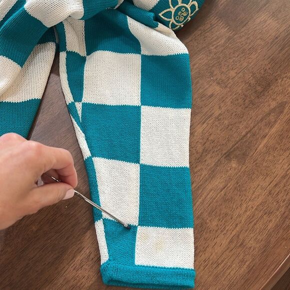 Vintage St John Gold Embroidered Nautical Knit Sweater Check Board Green L USA - Picture 8 of 13